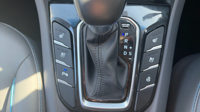 Hyundai IONIQ 1.6 GDi Hybrid Premium SE 5dr DCT Hybrid Hatchback